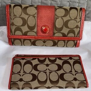 Coach Trifold Canvas & Leather Trim Signature Wallet w Snap Clousure & Checkbook